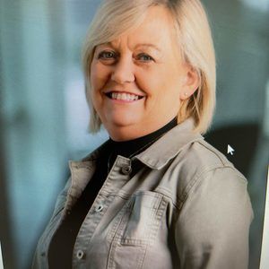 Meet your Posher, Arlene